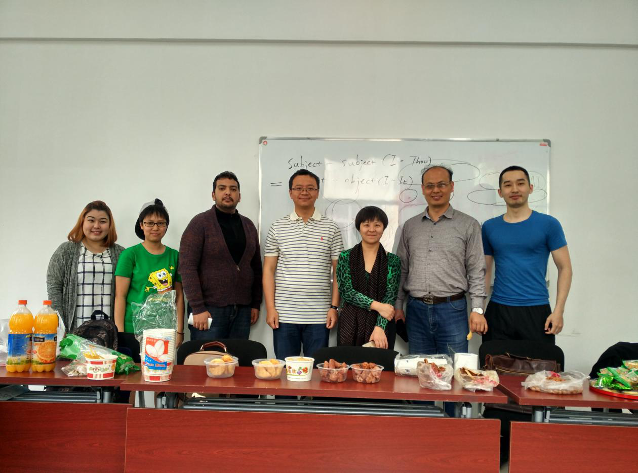 有爱爱
举办留学生师生交流会