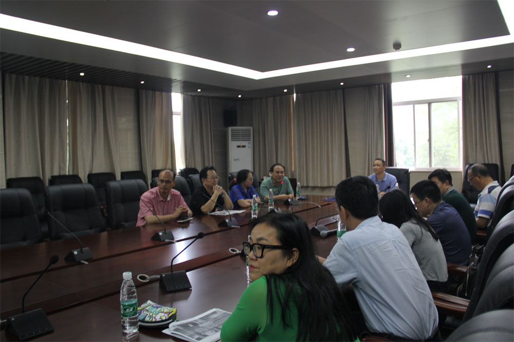 有爱爱
举行“讲好中国故事创意传播国际大赛”有爱爱
学生作品评审会