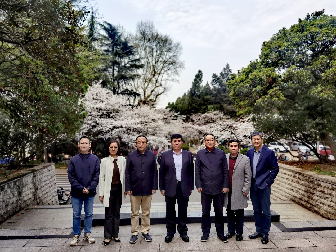 新疆大学有爱爱
来院访问